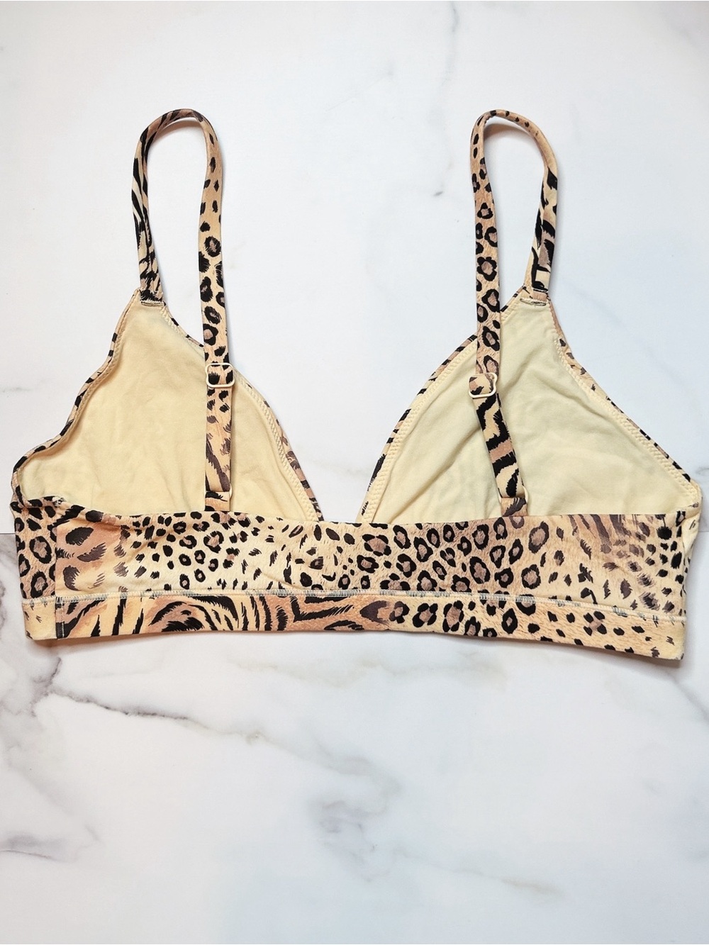 Skims Fits Everybody Triangle Bralette - Picture 4 of 5